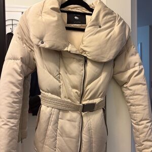 Zara Beige Belted Down Jacket